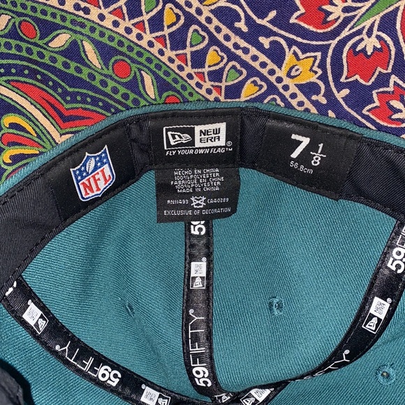 Classic New Era Philadelphia Eagles fitted hat. 7 1/8. - Picture 12 of 13